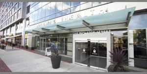Photo of the main entrance to Fenway Health's 1340 Boylston Street location